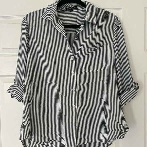 Velvet Heart TALMA CHARCOAL STRIPE SHIRT size Large. Excellent condition! - Picture 3 of 5